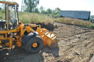 Read more about the article Efficient Heavy Machinery Movers: Streamlining Your Industrial Operations